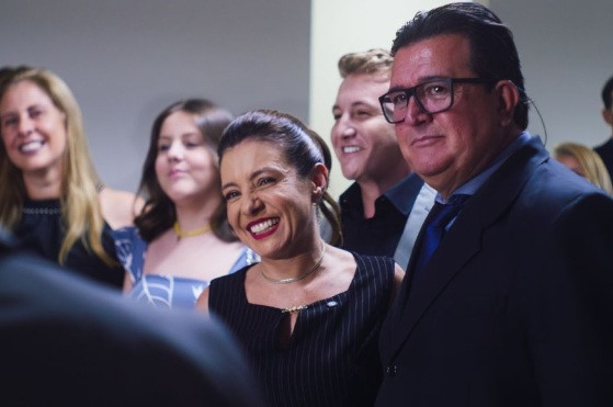 flavia e marido.jpg