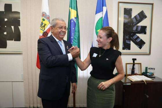 O senador Jayme Campos e a prefeita de Várzea Grande, Flávia Moretti.