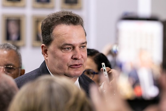 max russi entrevista.jpg